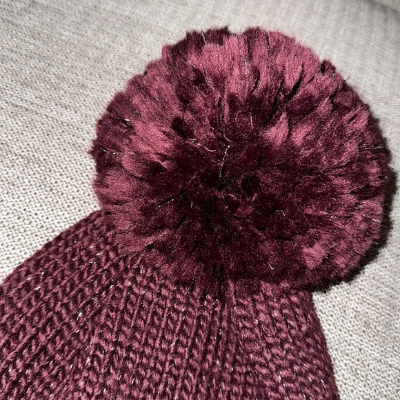 BCBGeneration winter, color Wineberry, hat. Size OS. Brand New with tags - Picture 2 of 5